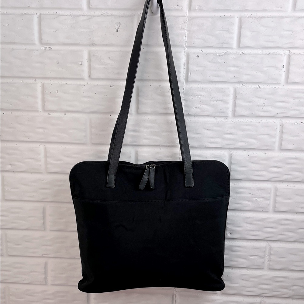 HOBO INTERNATIONAL LAPTOP BAG NYLON AND LEATHER ZIP AROUND PADDED 16x20